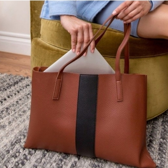 Vince Camuto Handbags - Vince Camuto Tan and Black Leather Tote